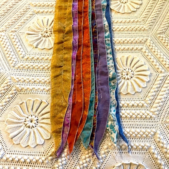 SOLD!! Host Pick!! 🎉🎉 Boho Multicolor Patchwork Silk Scarf Accessory - Picture 3 of 5
